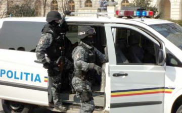 Percheziţii într-un dosar vizând decontarea unor servicii medicale cu acte false